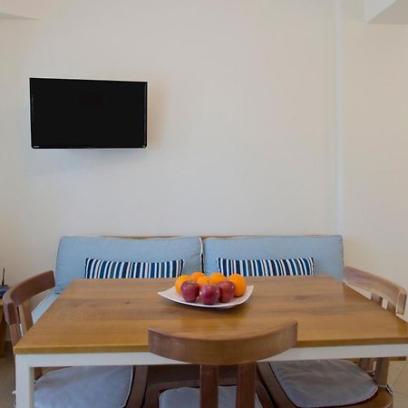 Santorini Med Homes - Sunday Apartment Mesaria Exteriér fotografie