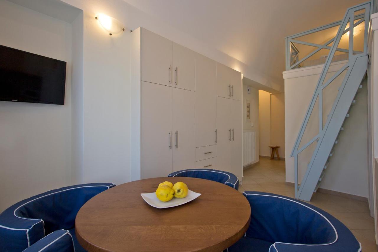 Santorini Med Homes - Sunday Apartment Mesaria Exteriér fotografie