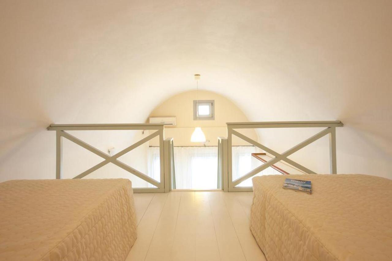Santorini Med Homes - Sunday Apartment Mesaria Exteriér fotografie