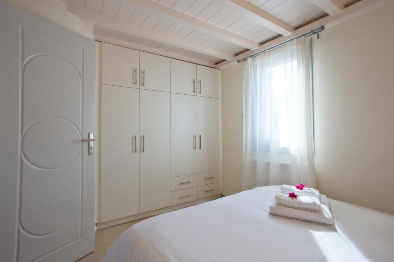 Santorini Med Homes - Sunday Apartment Mesaria Exteriér fotografie